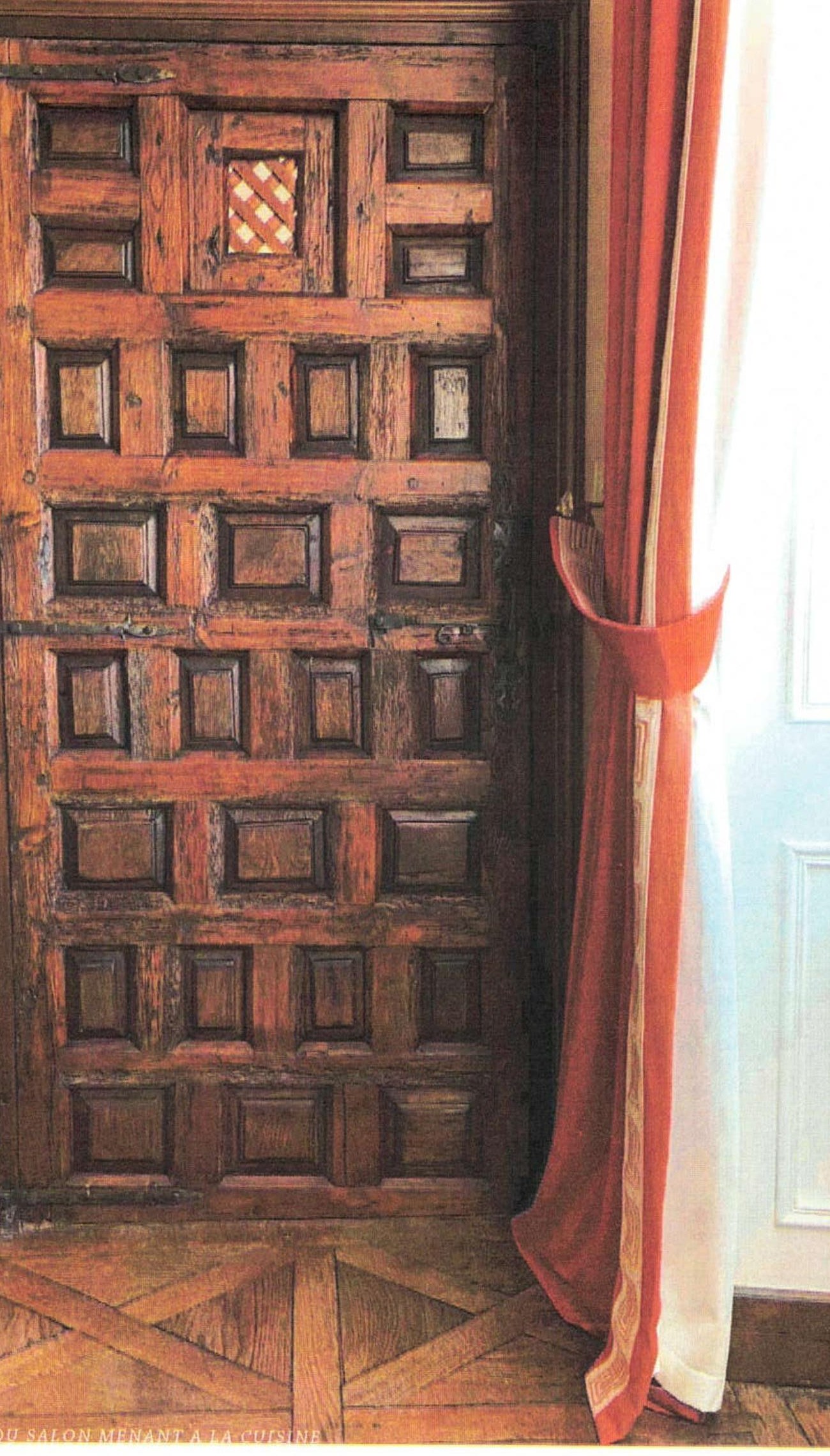 Panneau de boiseries sculptées en chêne